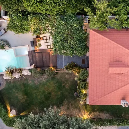 Holiday home Old Nest House Salakos