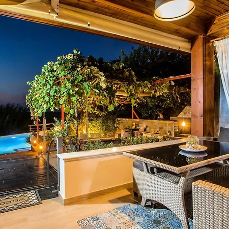 بيت للعطل Old Nest House