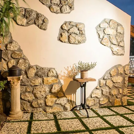 Old Nest House Sálakos