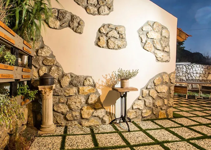 Old Nest House Σάλακος