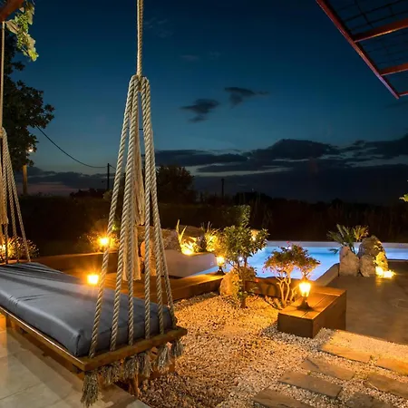 Old Nest House Holiday home *