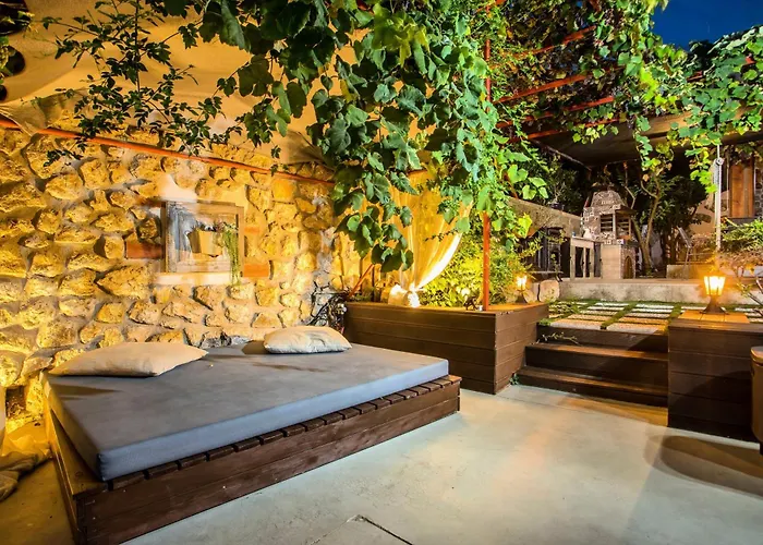 Old Nest House Holiday home Salakos